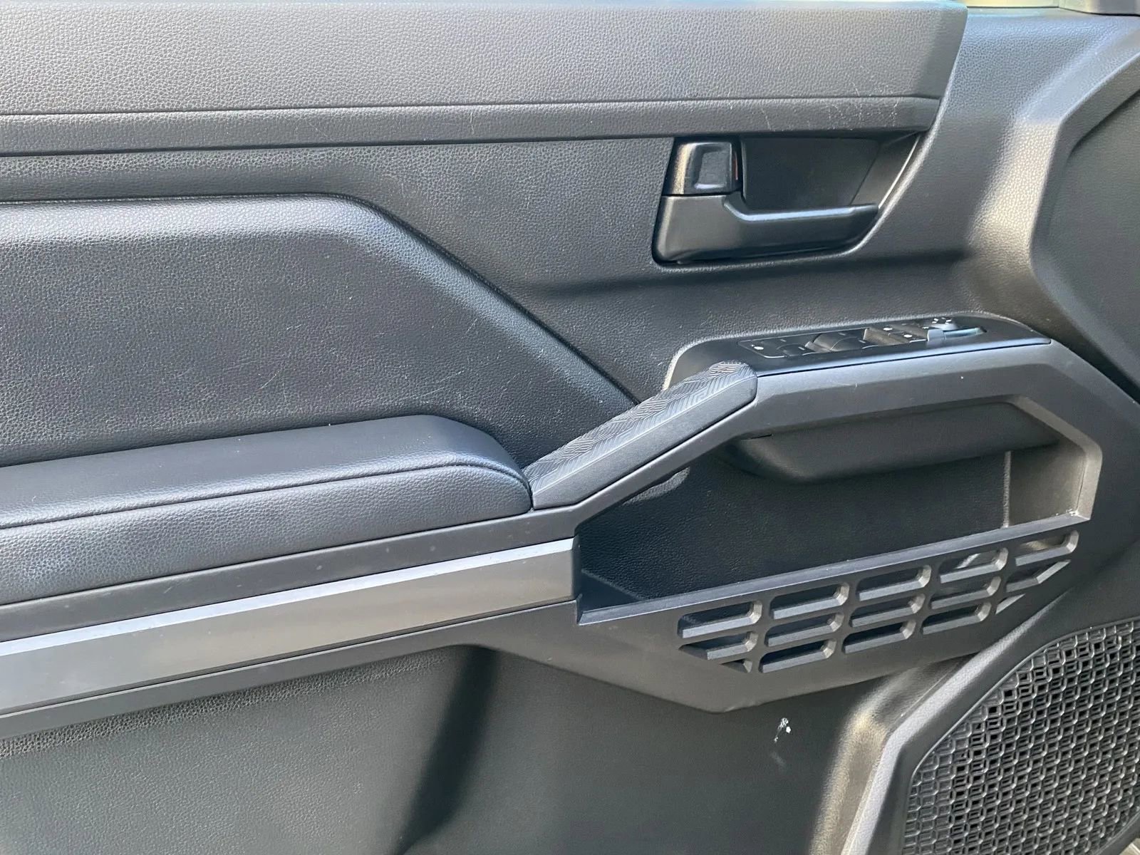 Used 2024 Toyota Tacoma SR5 image 13