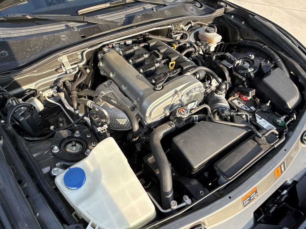 Used 2019 MAZDA MX-5 Miata RF Grand Touring RWD image 14