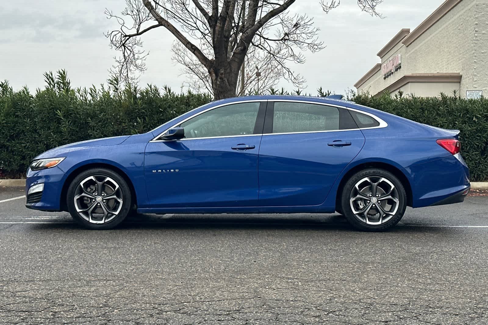Used 2023 Chevrolet Malibu LT image 5