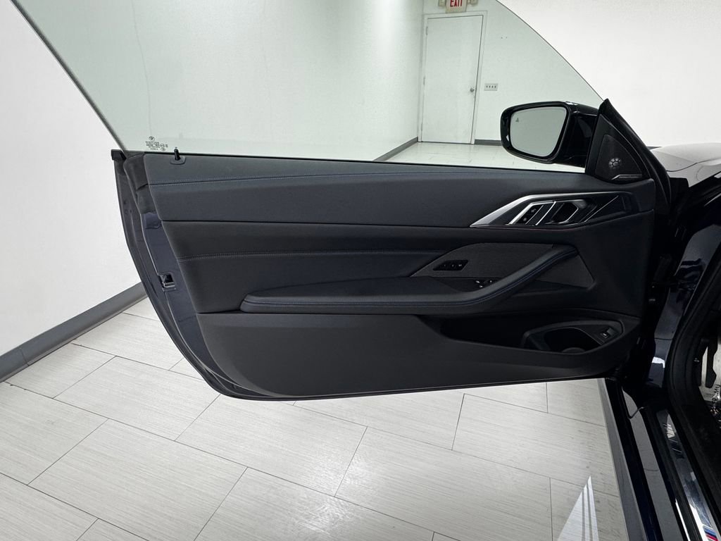 Used 2023 BMW 430i xDrive Coupe w/ M Sport Package image 9