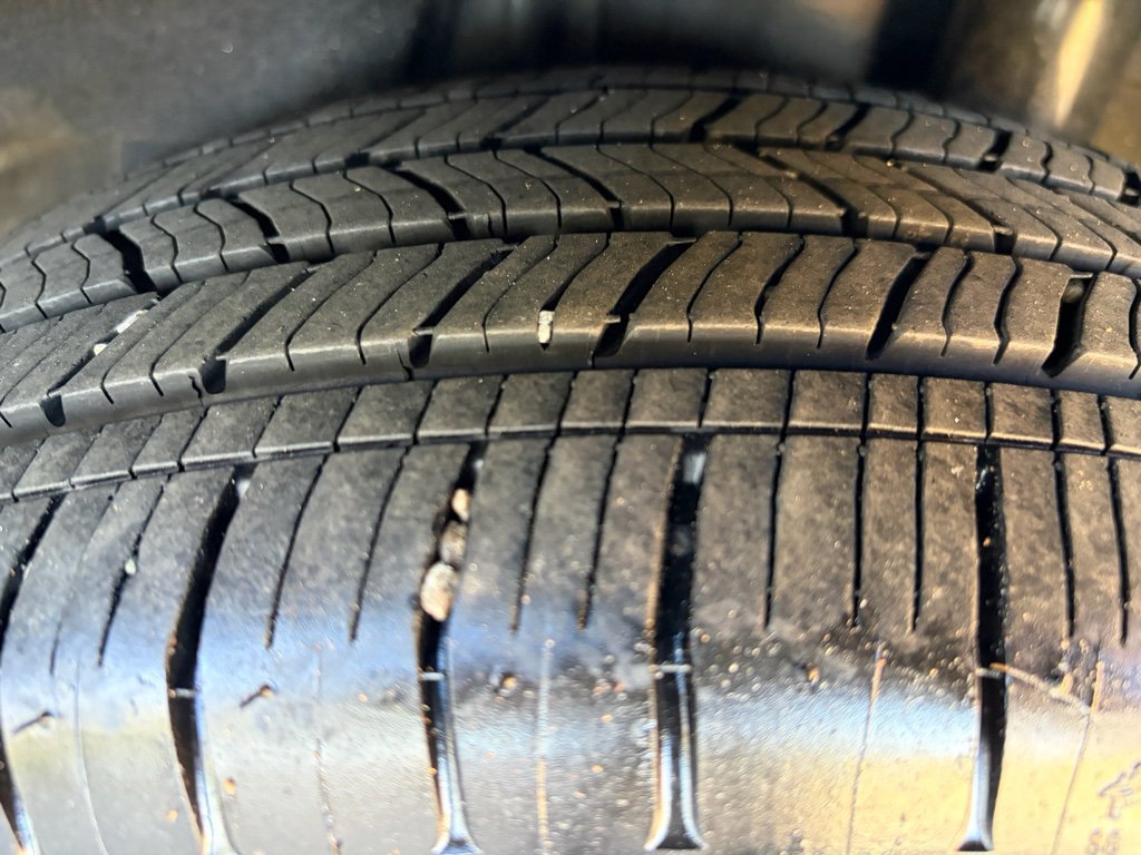 Used 2022 Kia Niro EX image 33