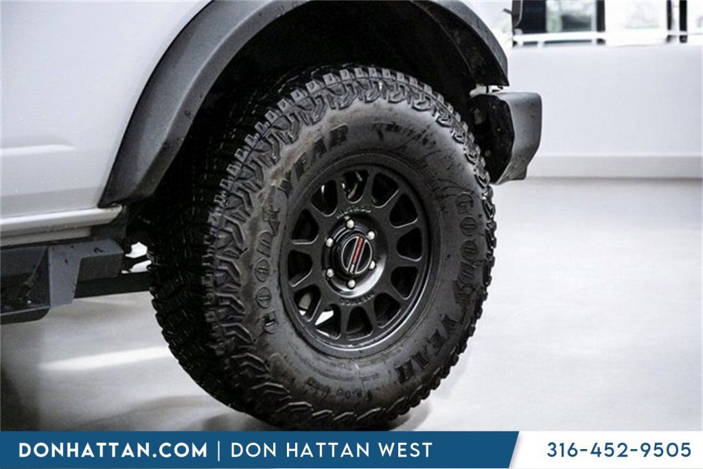 Used 2024 Ford Bronco Big Bend image 48