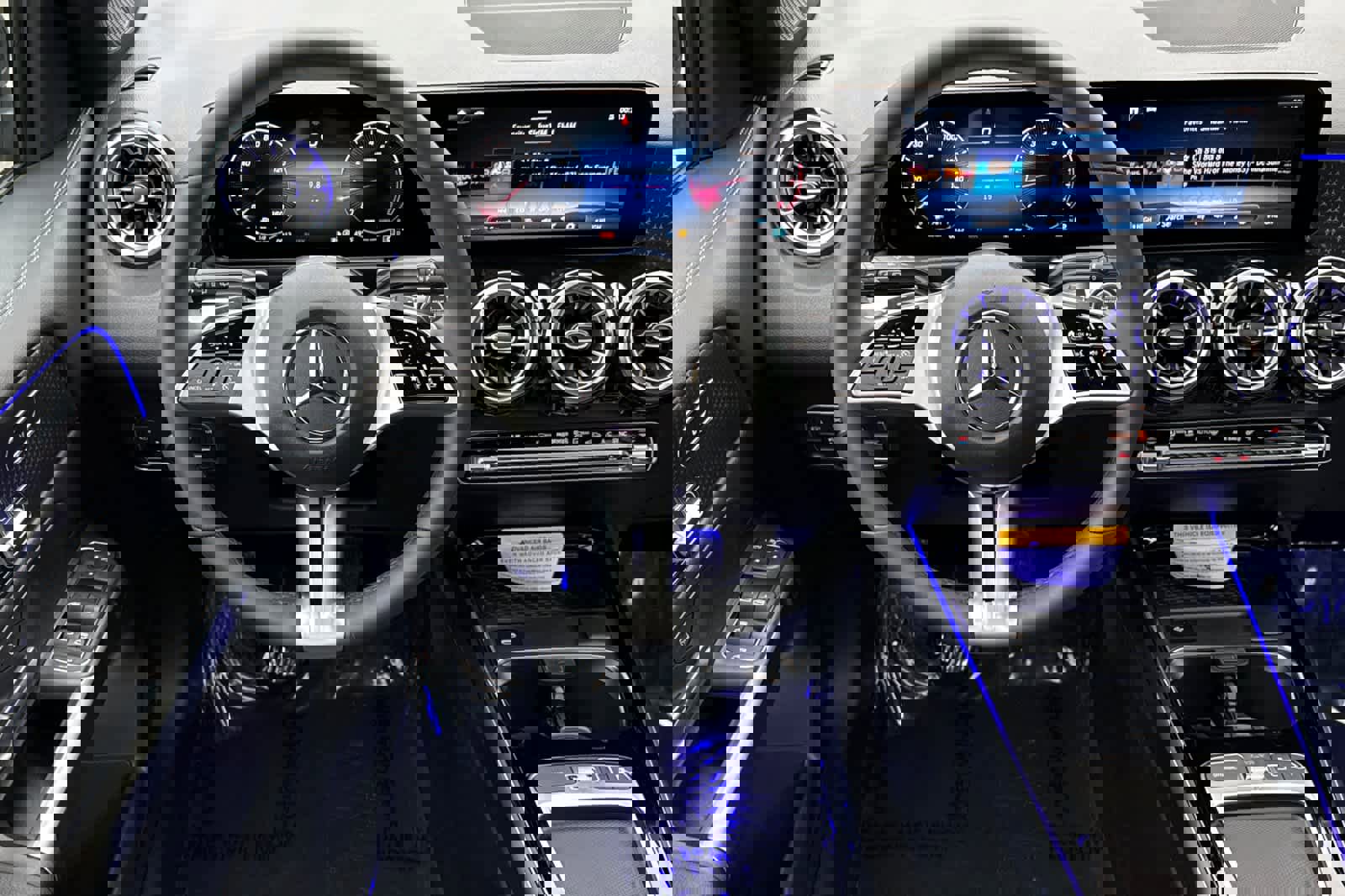 New 2026 Mercedes-Benz GLB 250 image 13