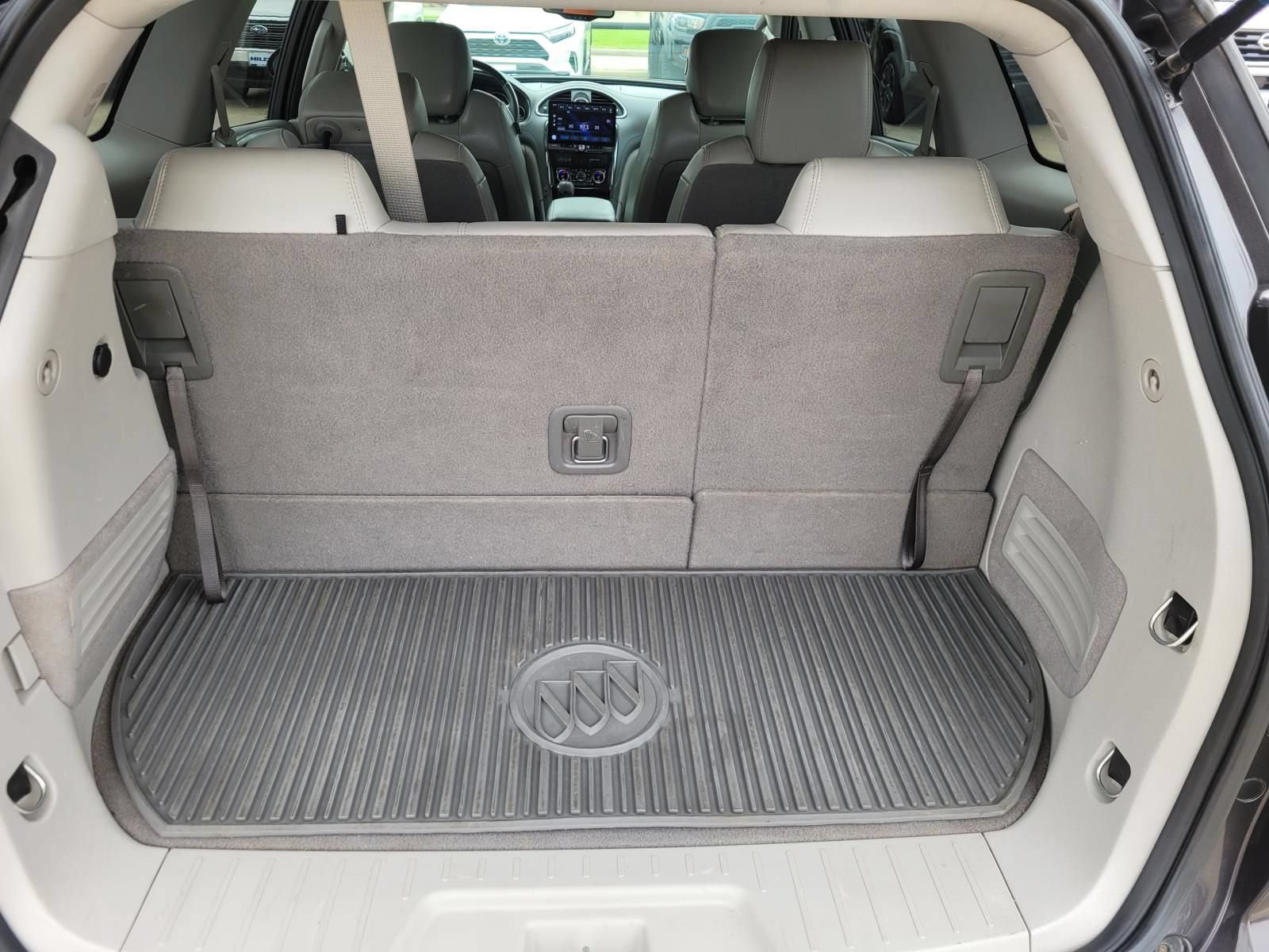 Used 2017 Buick Enclave Leather w/ Trailering Package FWD image 16