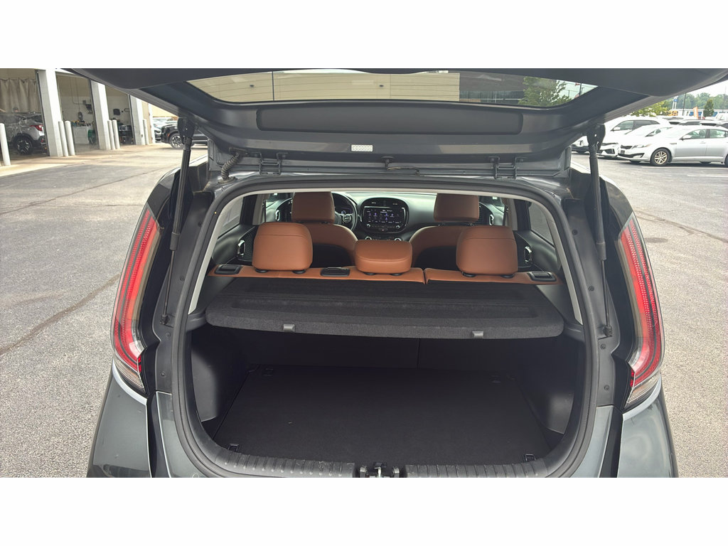Used 2024 Kia Soul EX w/ Option Group 015 FWD image 9