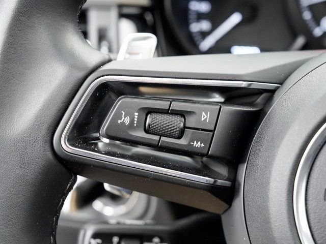 Used 2023 Porsche Macan Turbo image 14
