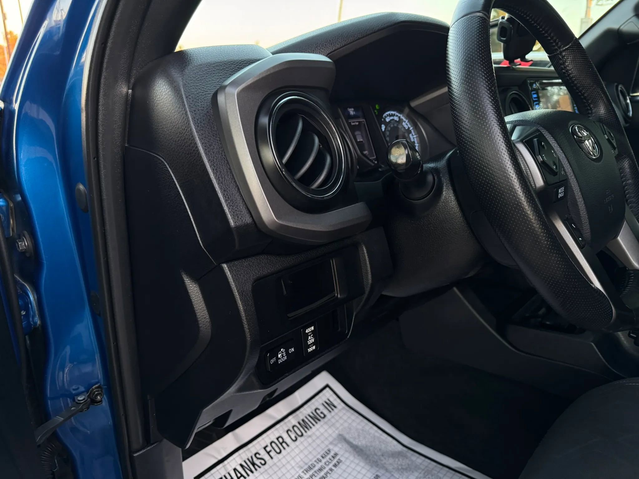 Used 2016 Toyota Tacoma TRD Sport RWD image 28