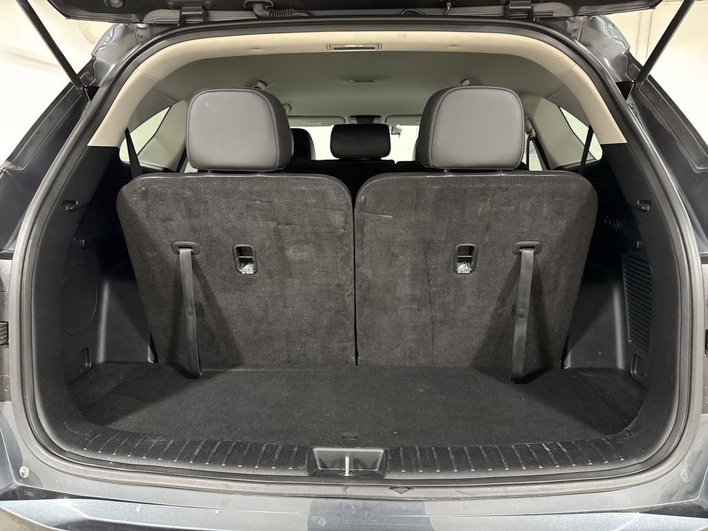 Used 2024 Kia Sorento S image 25