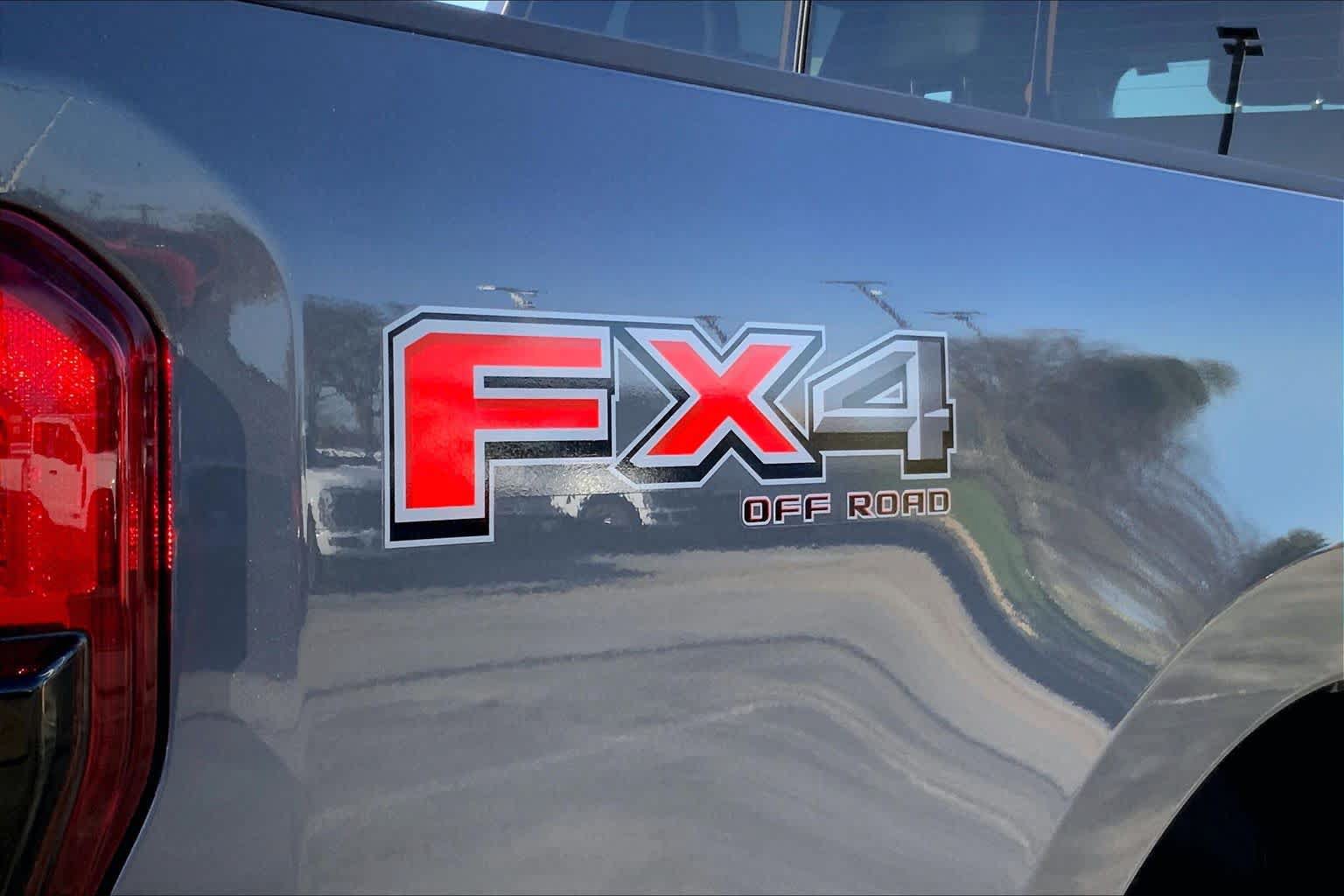 Used 2026 Ford F250 Platinum AWD/4WD image 13