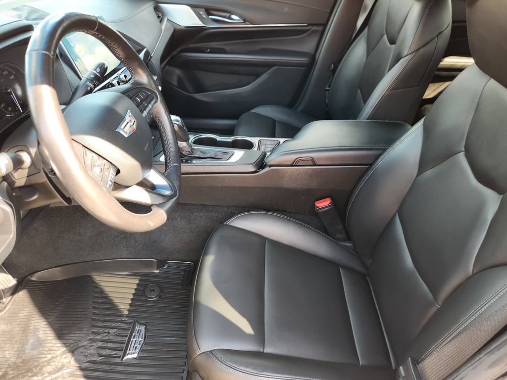 Used 2023 Cadillac CT4 Luxury w/ Sun And Sound Package RWD image 9