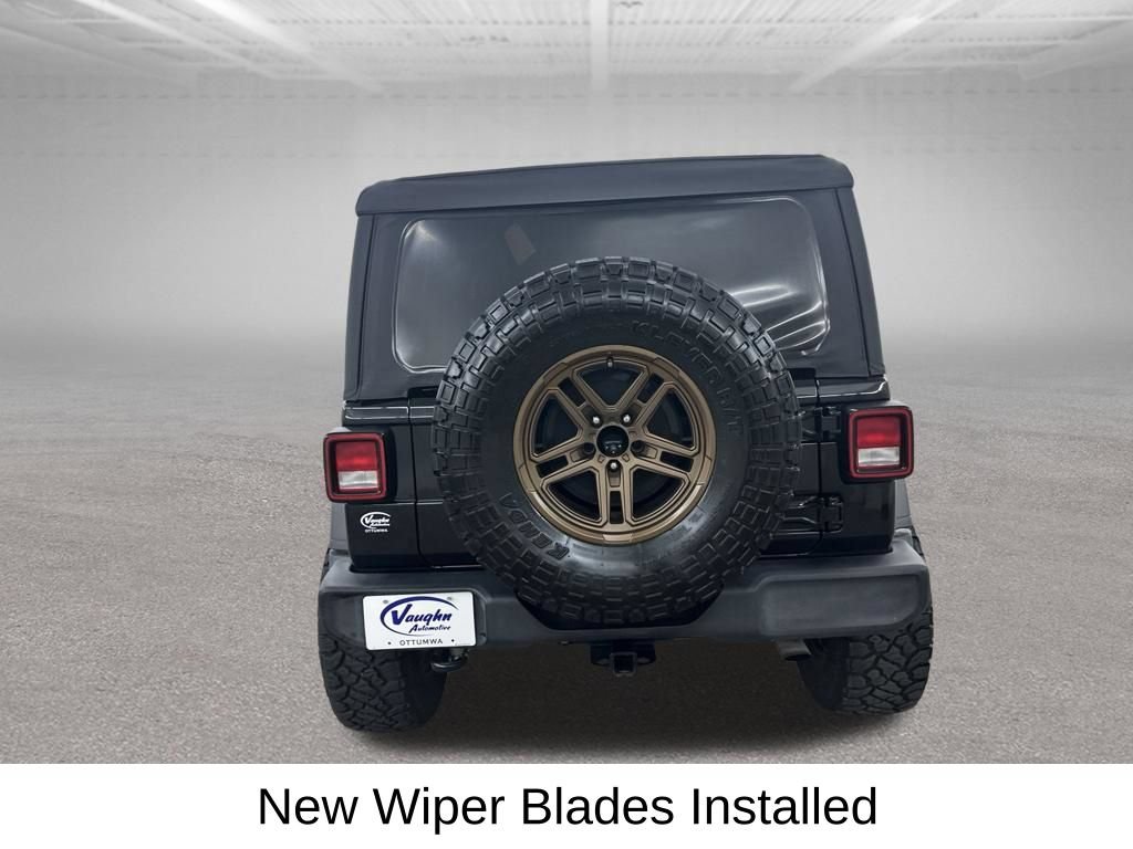 Used 2021 Jeep Wrangler Unlimited Sport w/ Technology Group AWD/4WD image 11