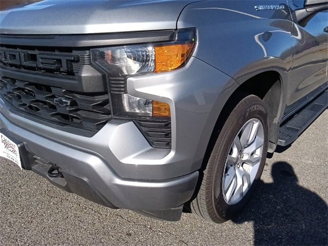 Used 2024 Chevrolet Silverado 1500 Custom image 9