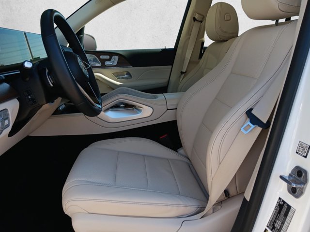 Used 2024 Mercedes-Benz GLS 450 4MATIC image 16