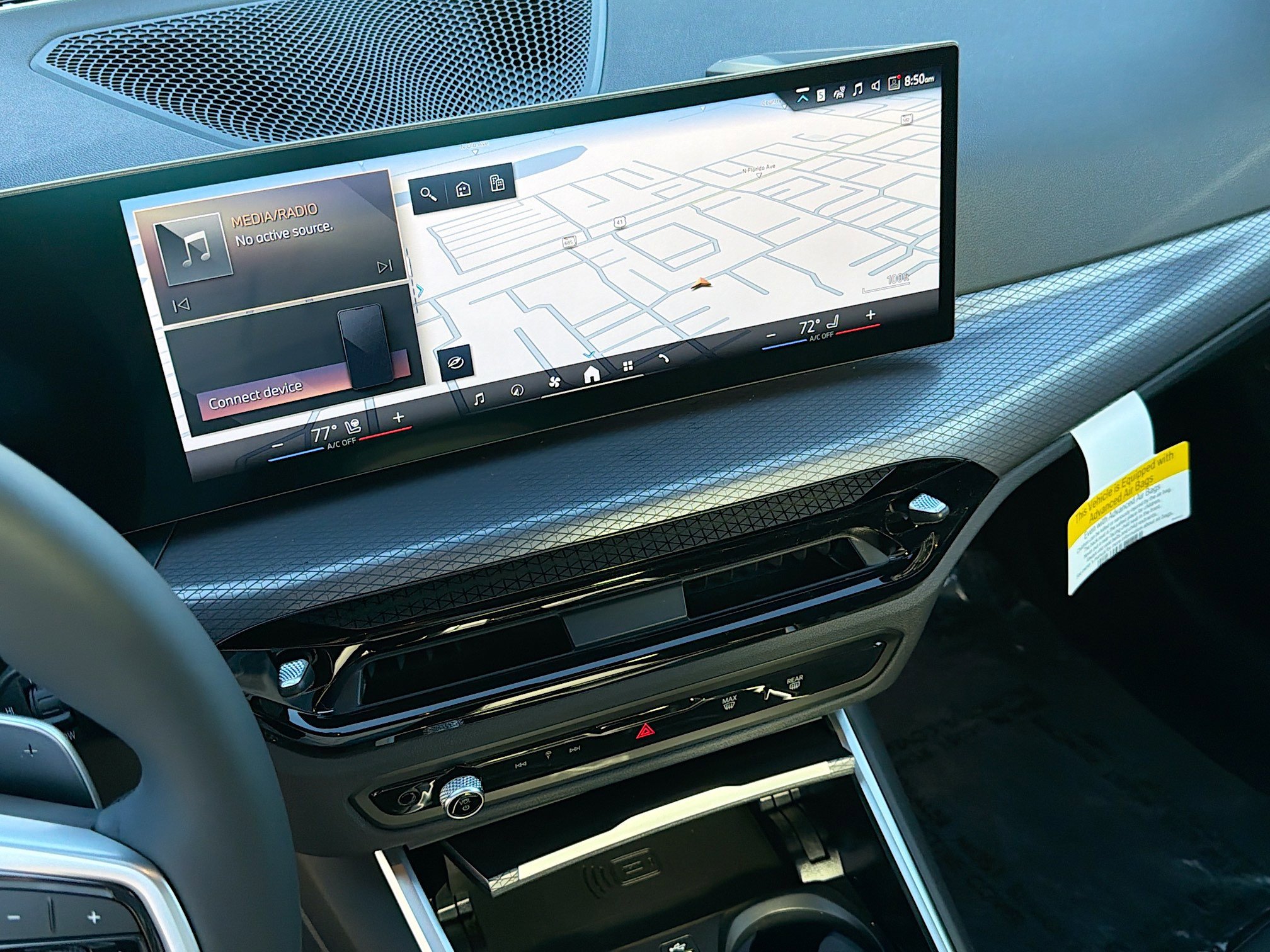 New 2026 BMW 330i xDrive Sedan w/ M Sport Package image 28