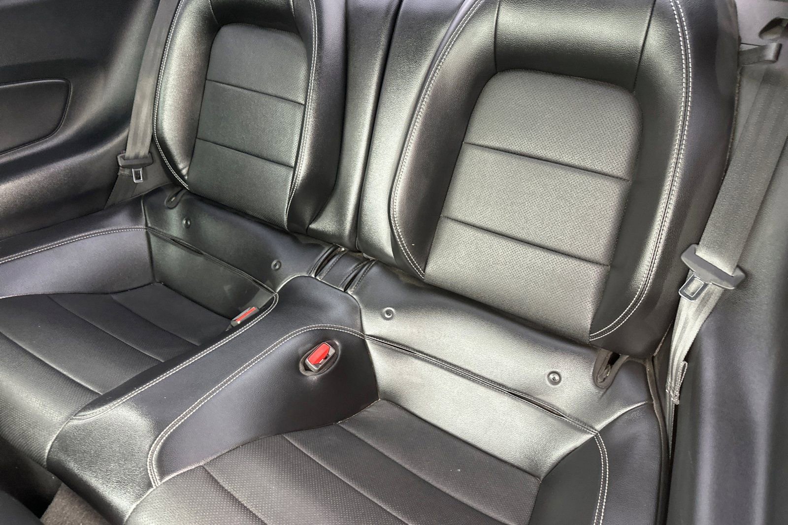 Used 2022 Ford Mustang Premium image 12