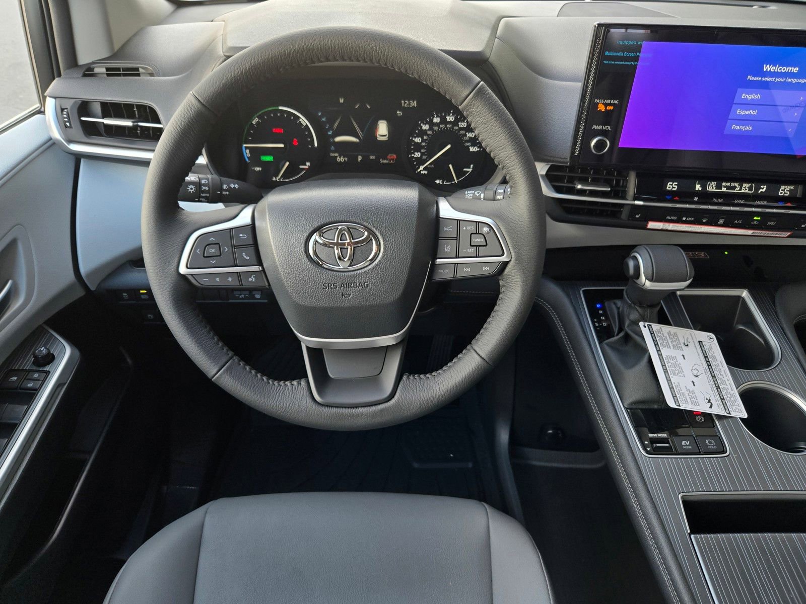 Certified 2026 Toyota Sienna XLE image 13