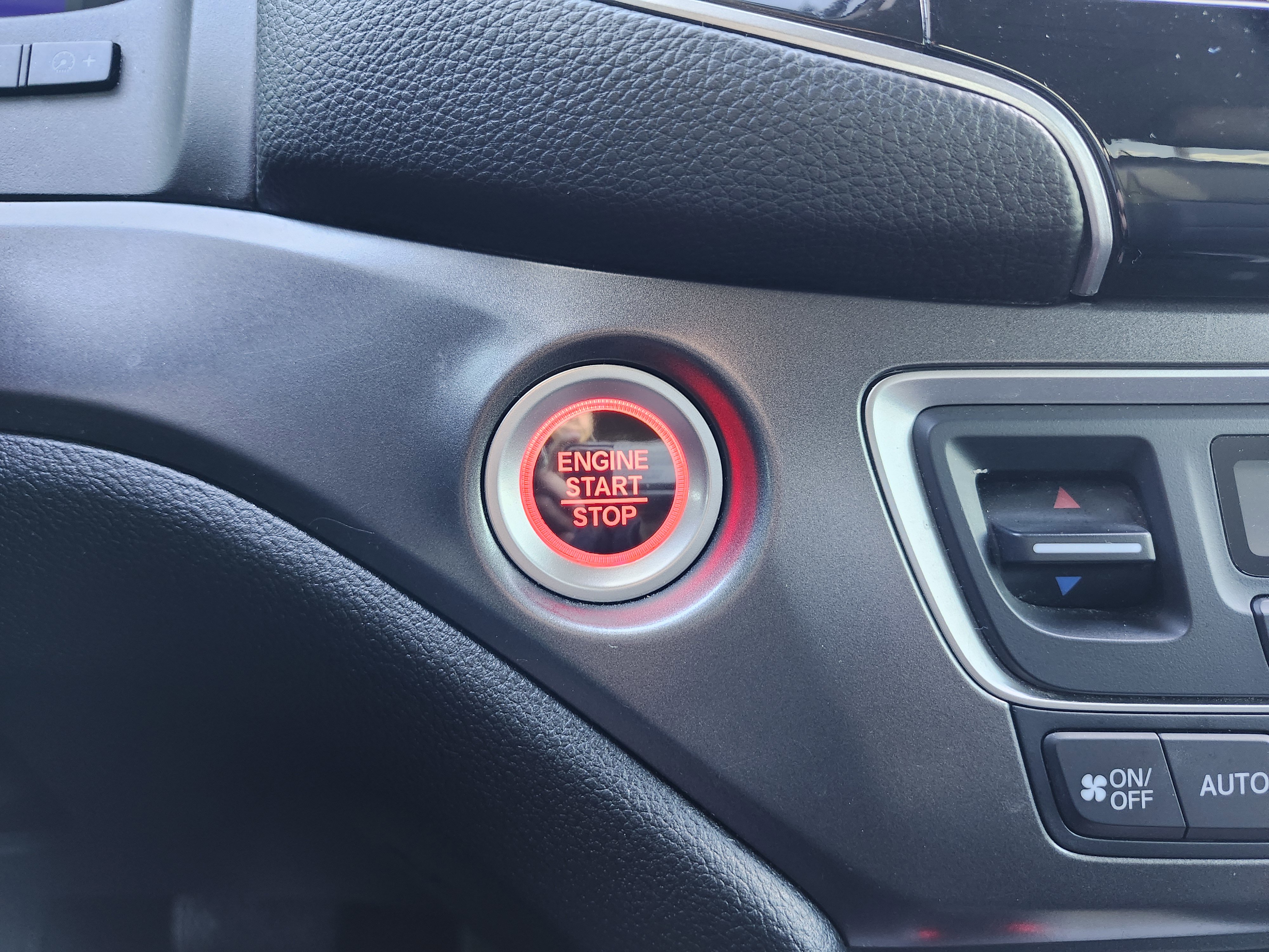 Used 2021 Honda Pilot Special Edition image 8