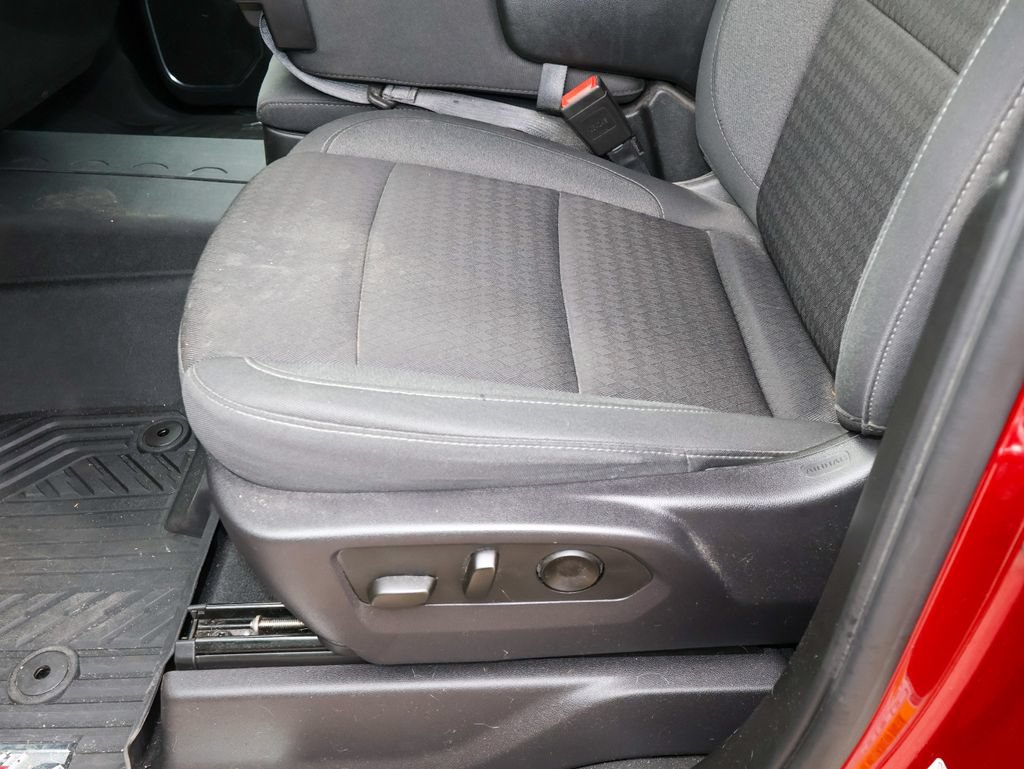 Used 2024 Chevrolet Silverado 1500 LT AWD/4WD image 9