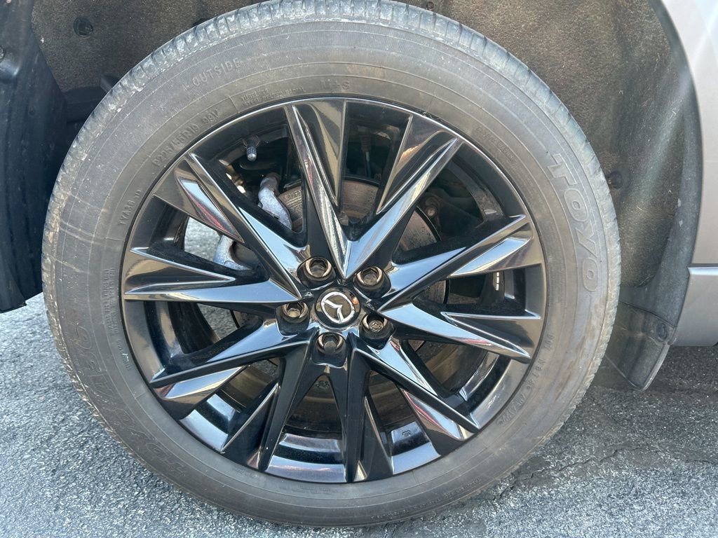 Used 2023 MAZDA CX-5 Carbon Edition image 11