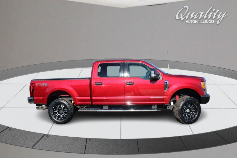 Used 2017 Ford F250 XLT w/ FX4 Off-Road Package image 3