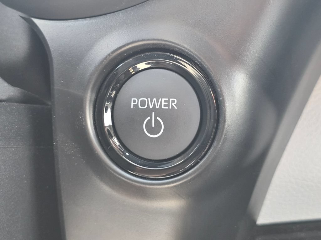 Used 2026 Toyota Sienna LE FWD image 35