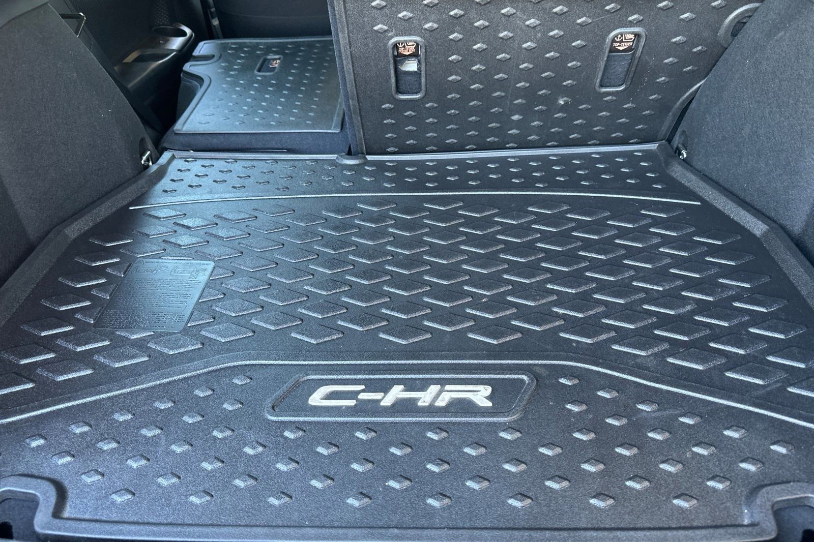 Used 2019 Toyota C-HR LE FWD image 15