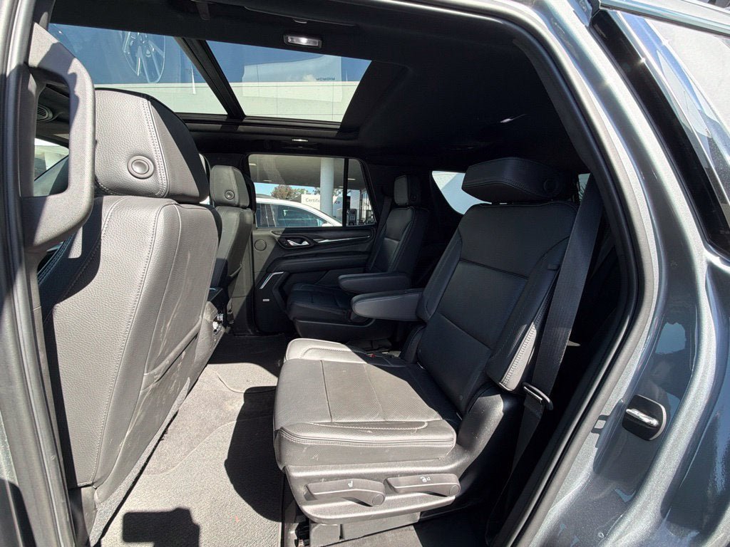 Used 2021 GMC Yukon Denali w/ Denali Premium Package AWD/4WD image 19