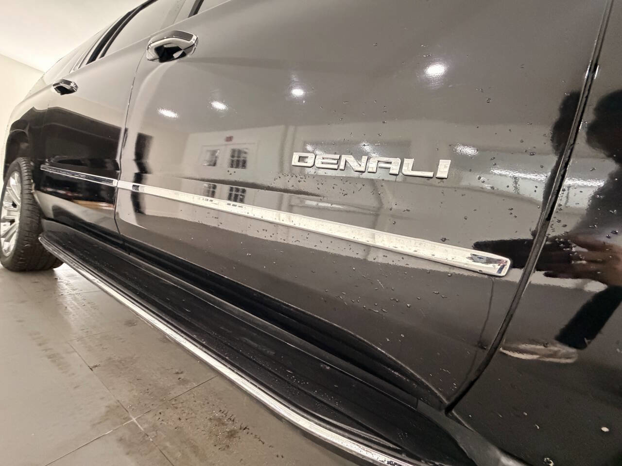 Used 2015 GMC Yukon XL Denali AWD/4WD image 8