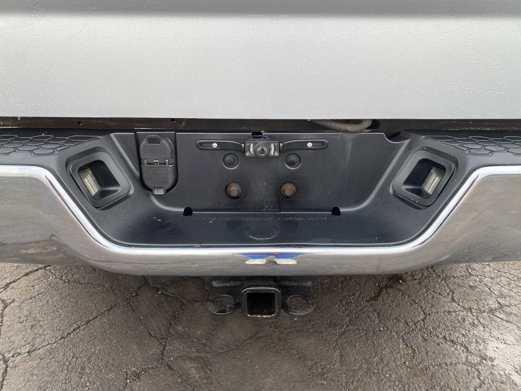 Used 2015 RAM 1500 ST w/ SXT Appearance Group image 4