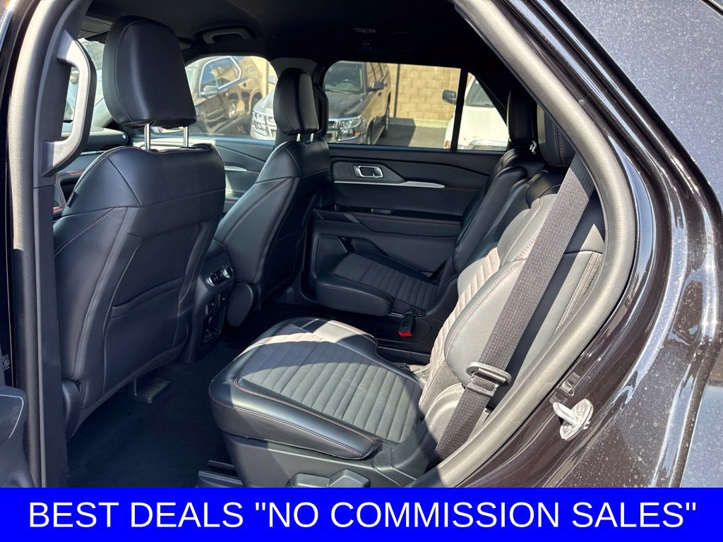 Used 2025 Ford Explorer ST-Line AWD/4WD image 6