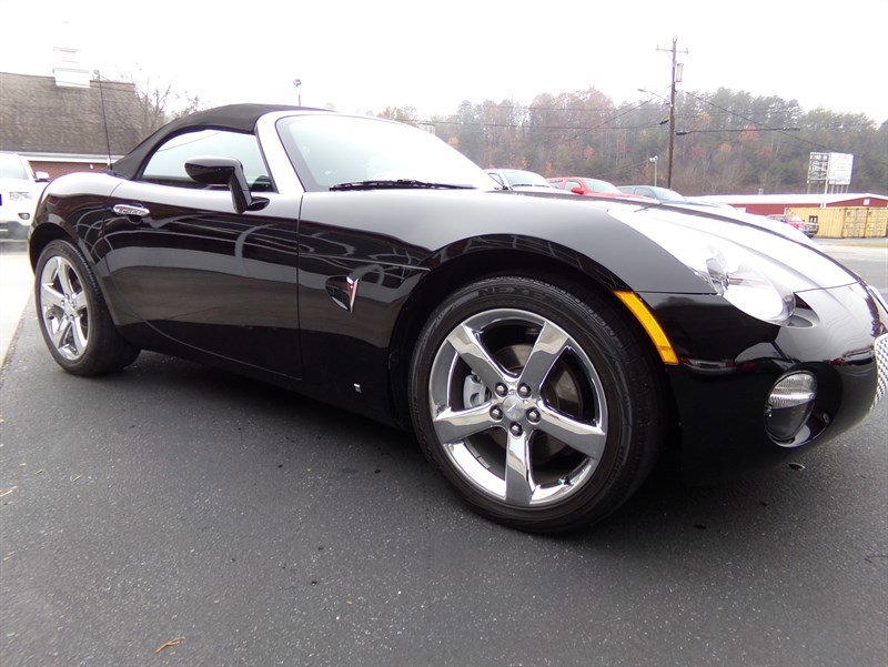 Used 2007 Pontiac Solstice Convertible w/ Premium Package image 11