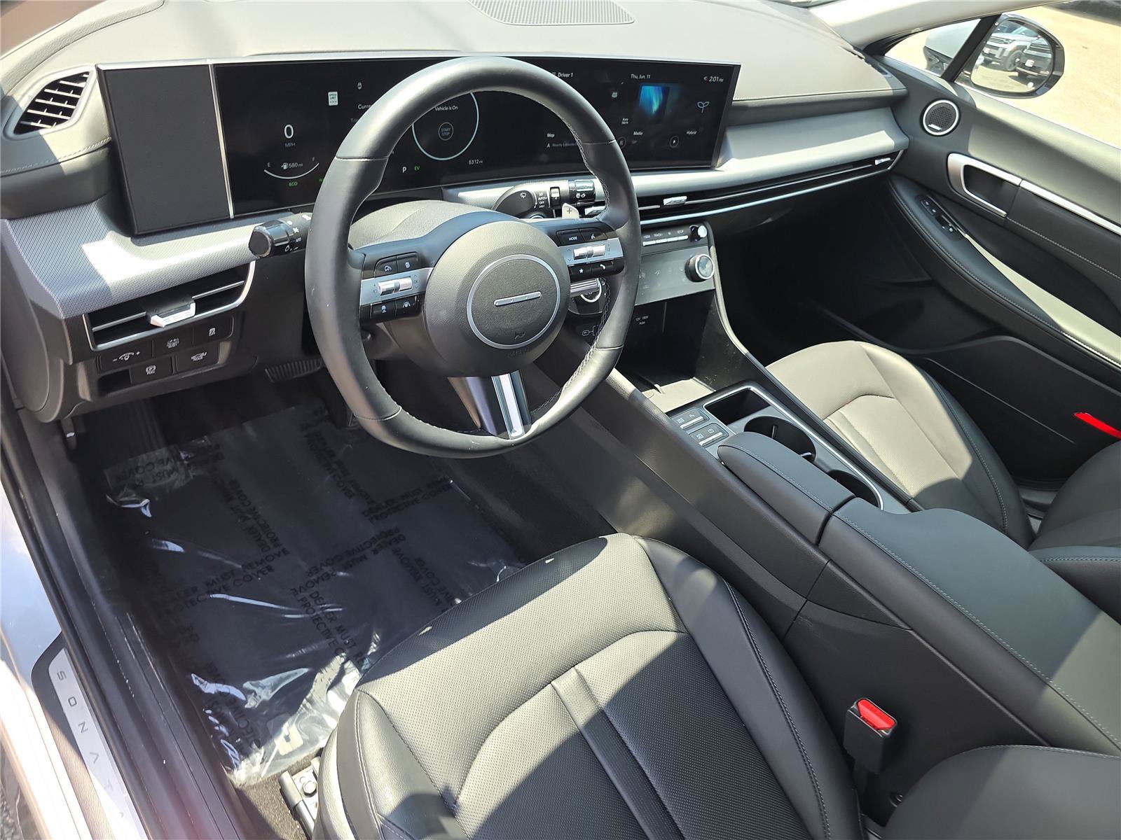 Certified 2025 Hyundai Sonata Limited FWD image 18