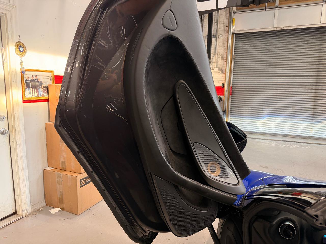 Used 2018 McLaren 570S Spider RWD image 17