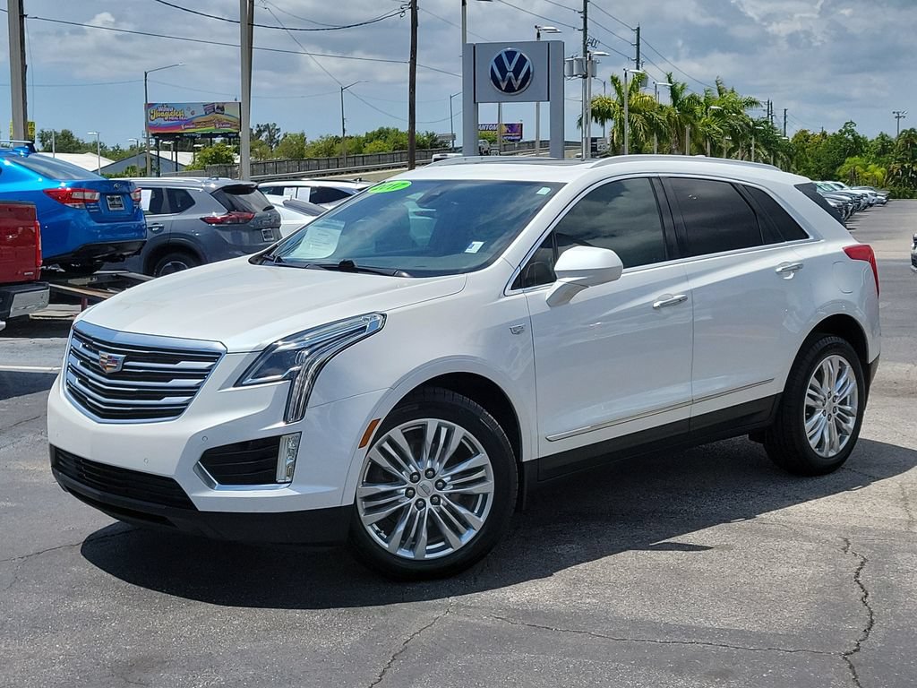 Used 2017 Cadillac XT5 Premium Luxury FWD image 1