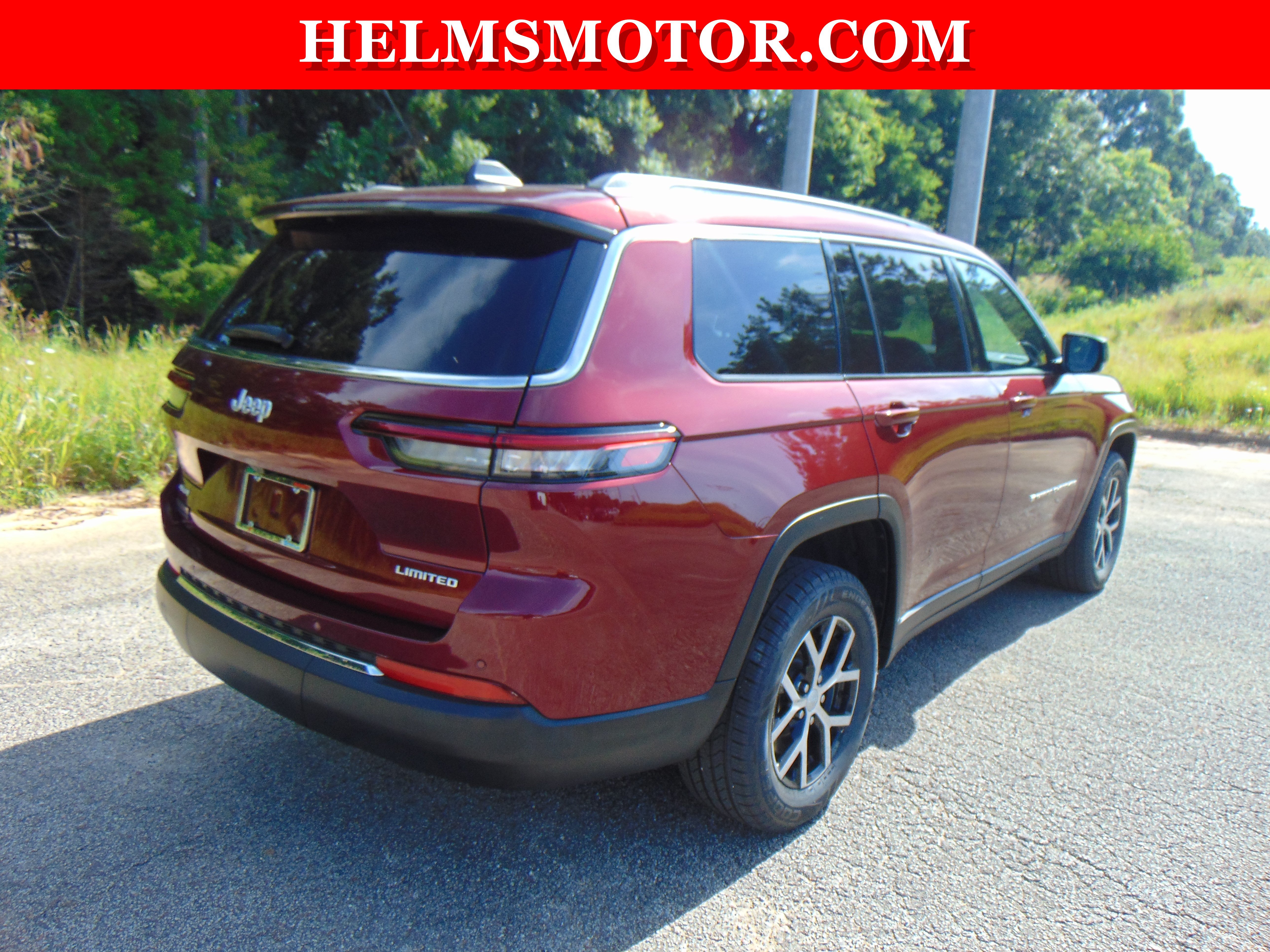Used 2024 Jeep Grand Cherokee L Limited AWD/4WD image 16