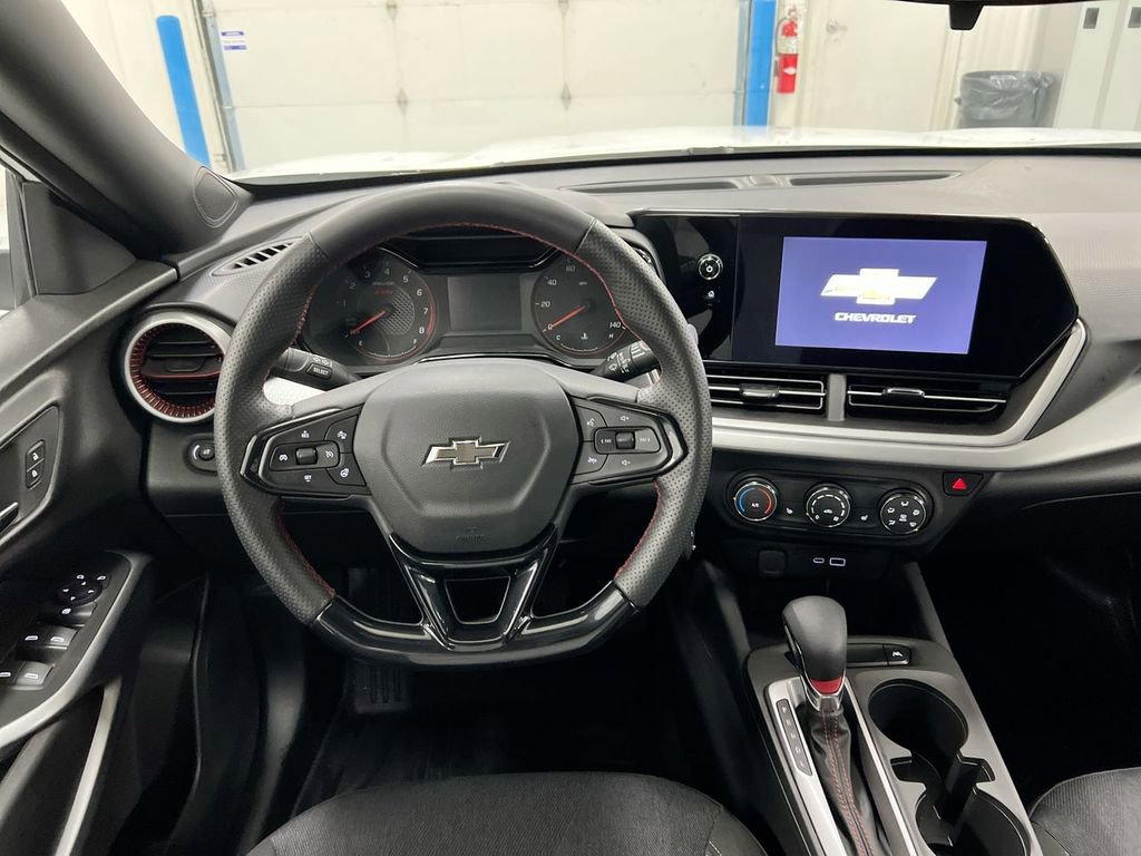 Used 2024 Chevrolet Trax RS w/ Driver Confidence Package FWD image 11