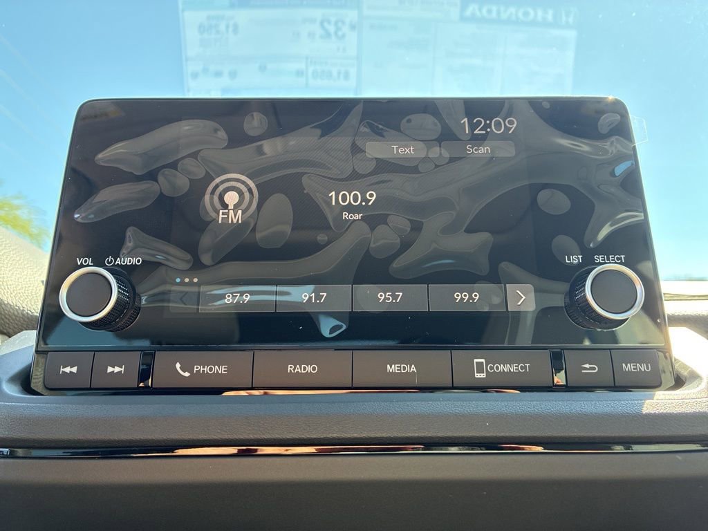 New 2025 Honda Accord SE image 19