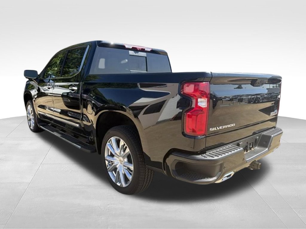 New 2026 Chevrolet Silverado 1500 High Country w/ High Country Premium Package AWD/4WD image 3
