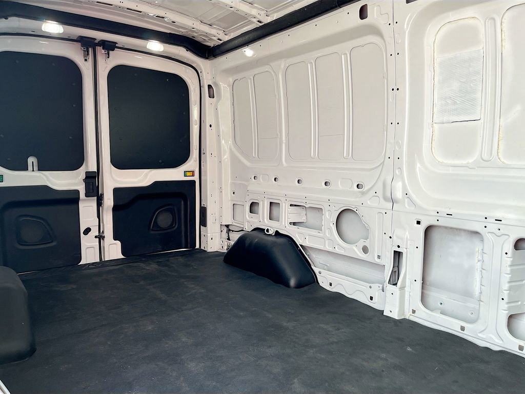 Used 2025 Ford Transit 250 148 Medium Roof w/ Load Area Protection Package image 24