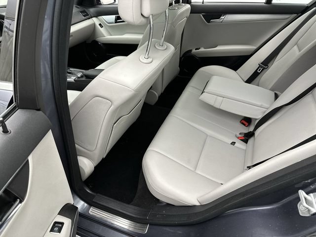 Used 2011 Mercedes-Benz C 300 4MATIC Sedan image 21