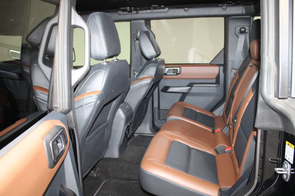 Used 2024 Ford Bronco Outer Banks AWD/4WD image 18