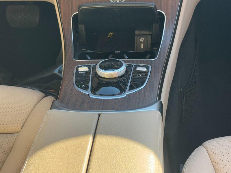Used 2020 Mercedes-Benz C 300 4MATIC Sedan image 15