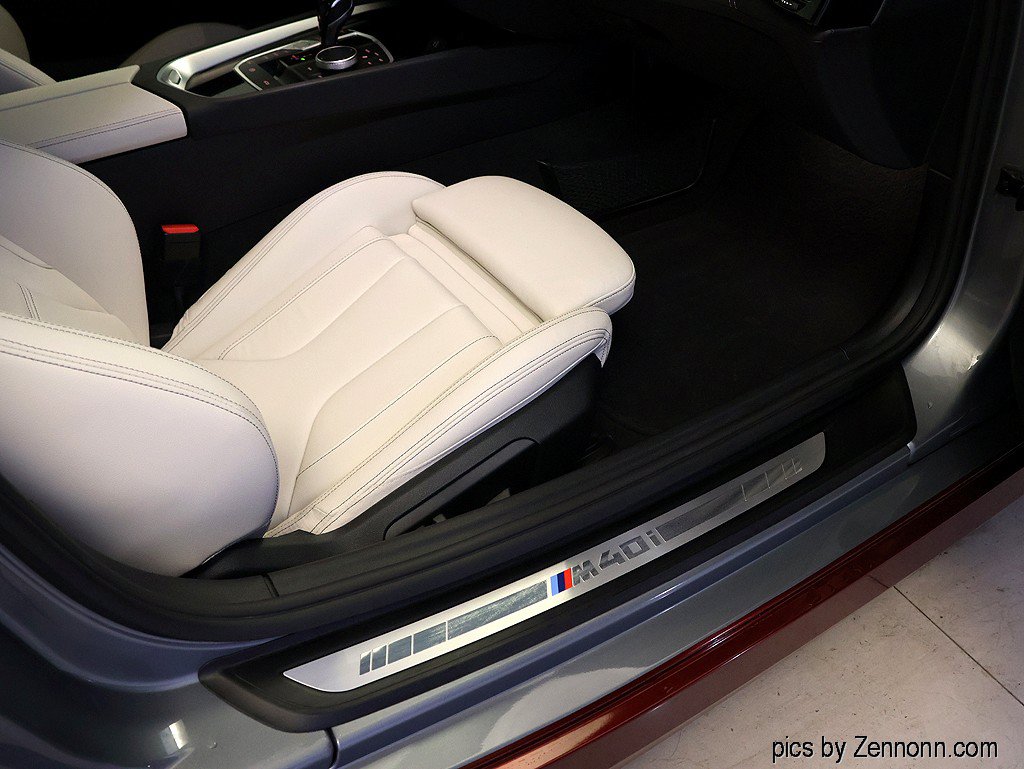 Used 2024 BMW Z4 M40i w/ Premium Package RWD image 31
