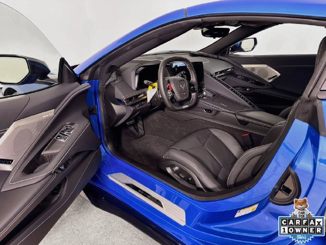 Used 2025 Chevrolet Corvette E-Ray AWD/4WD image 3