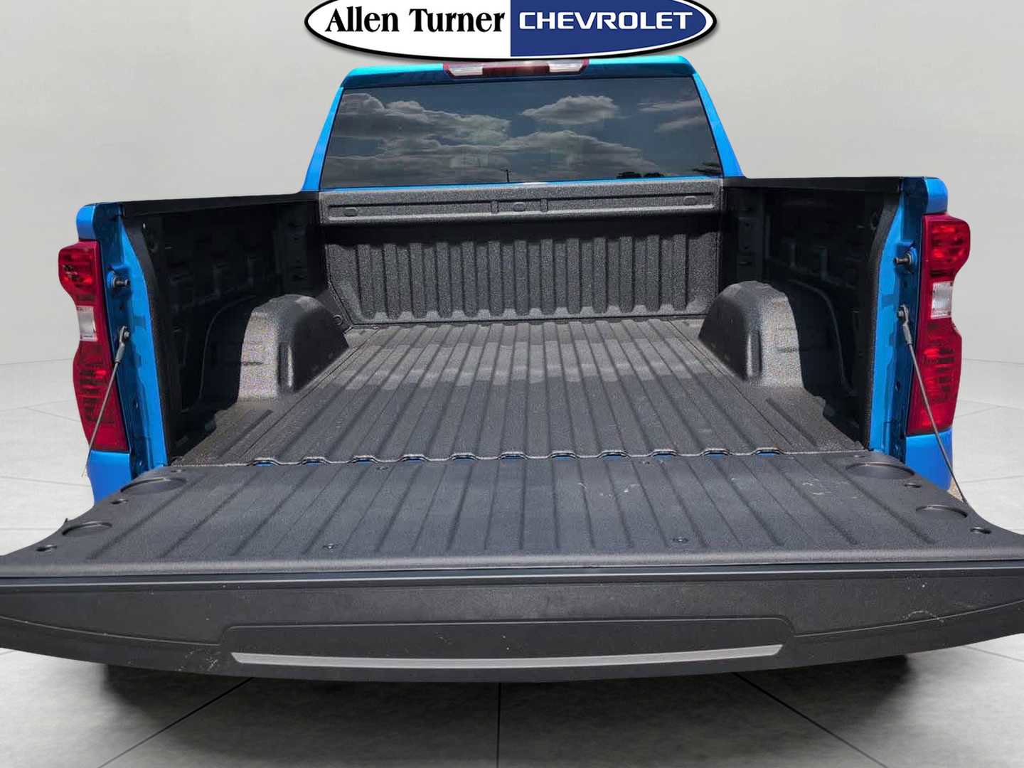 New 2026 Chevrolet Silverado 1500 Custom w/ Turbomax Blackout Package AWD/4WD image 13