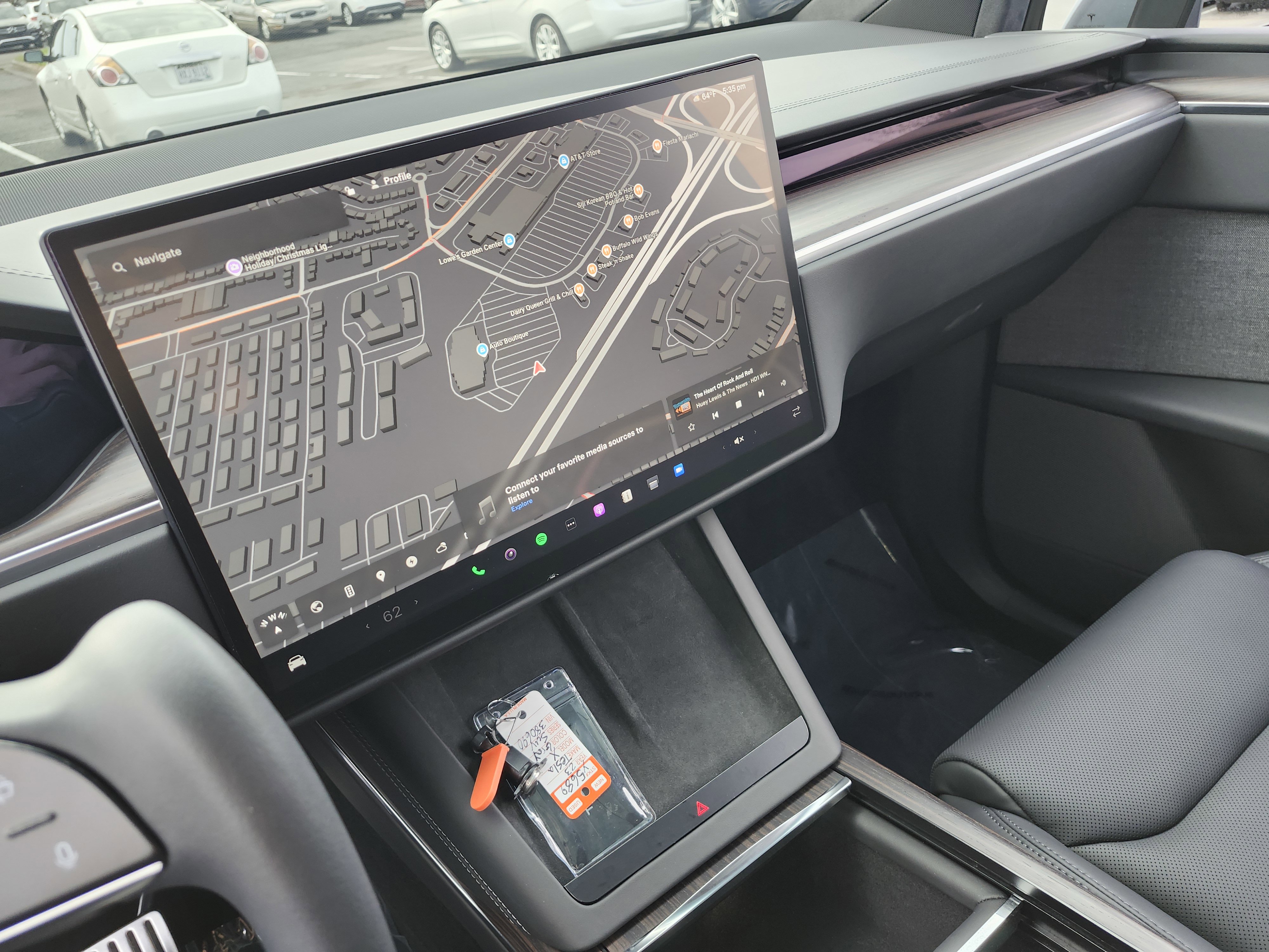 Used 2023 Tesla Model X image 32