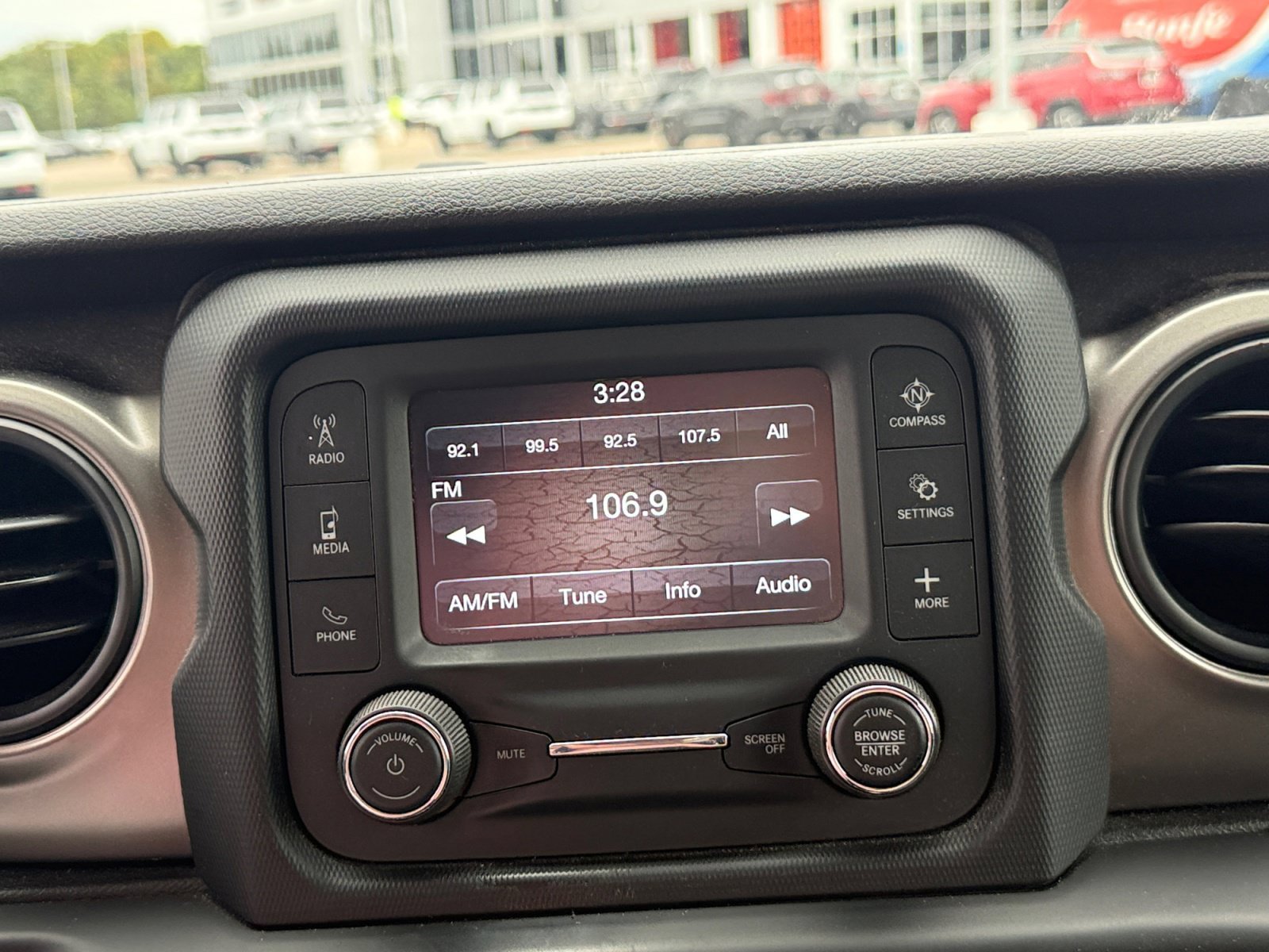 Used 2019 Jeep Wrangler Unlimited Sport AWD/4WD image 23