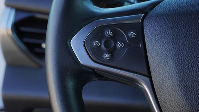 Used 2023 Chevrolet Traverse LT image 31