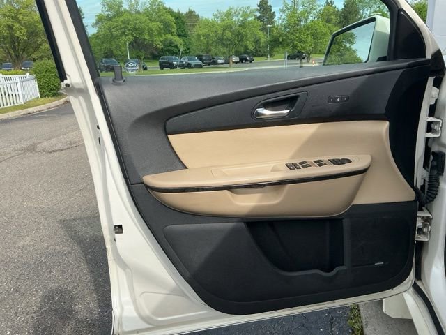 Used 2011 GMC Acadia Denali AWD/4WD image 16