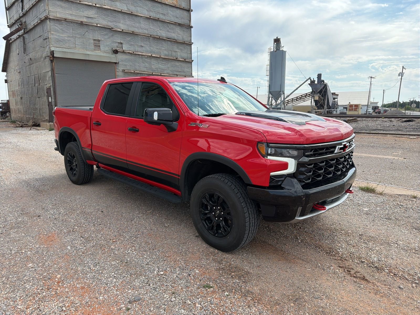 Used 2022 Chevrolet Silverado 1500 ZR2 AWD/4WD image 2